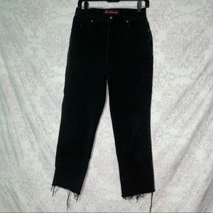 🚨Gloria Vanderbilt high rise raw hem crop jeans size 6